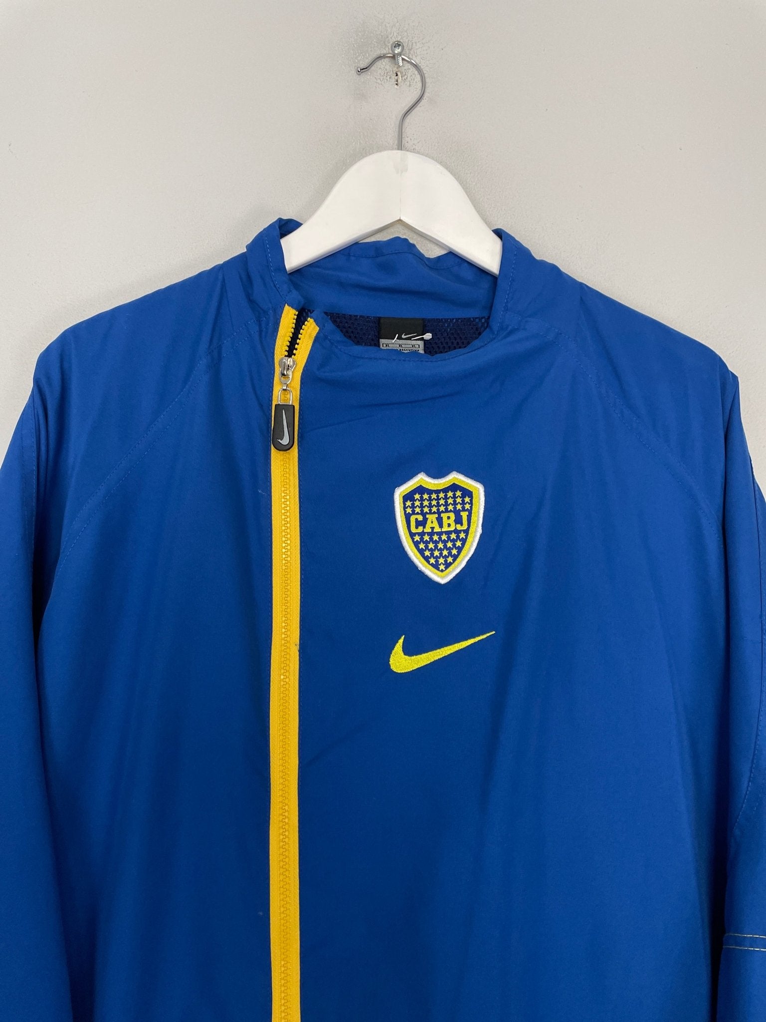 Shop 2005/06 BOCA JUNIORS TRACK JACKET (XL) NIKE, classic football shirts, vintage football shirts & retro soccer jerseys at Cult Kits