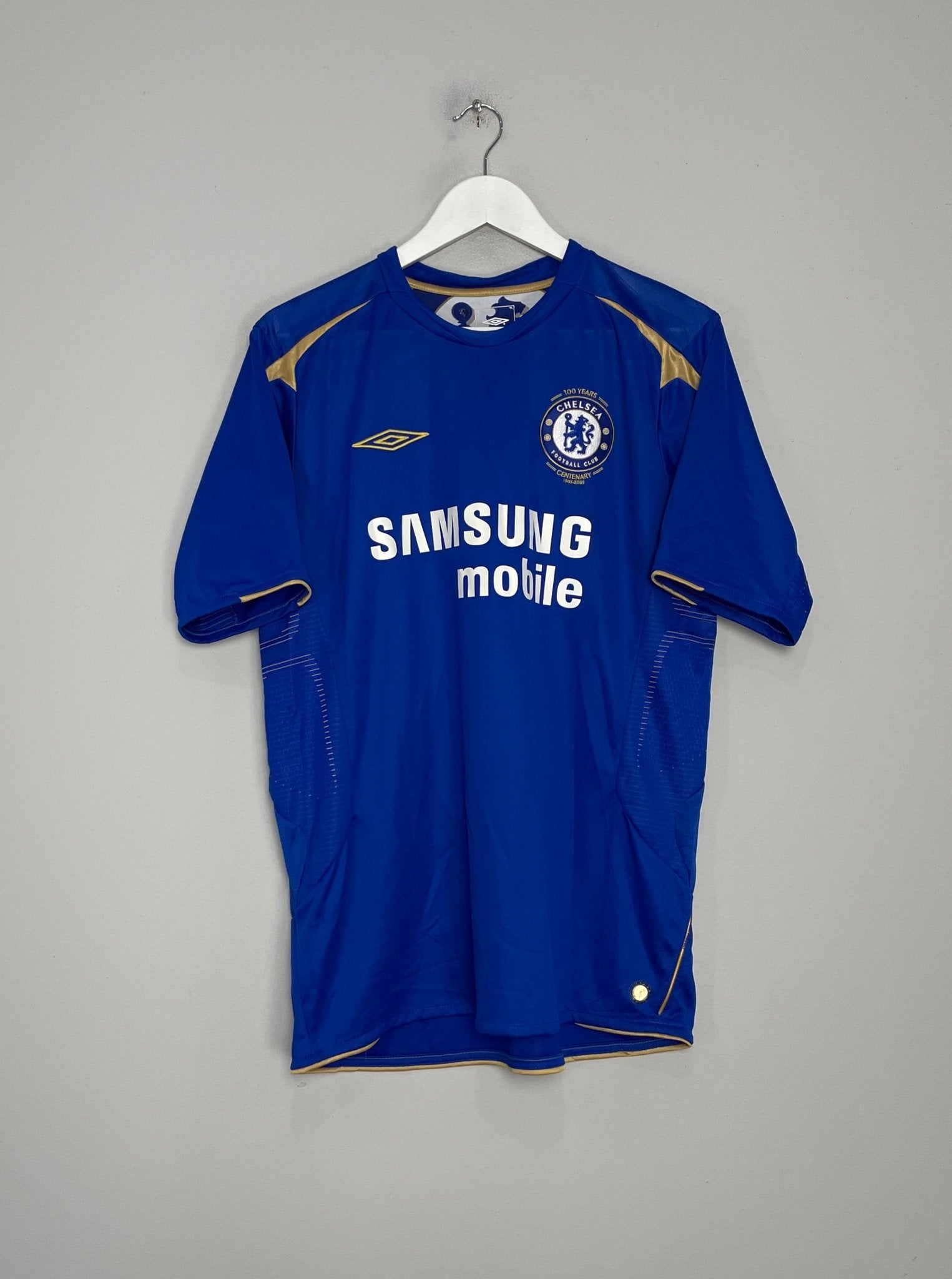 Shop 2005/06 CHELSEA LAMPARD #8 *CENTENARY* HOME SHIRT (L) UMBRO, classic football shirts, vintage football shirts & retro soccer jerseys at Cult Kits