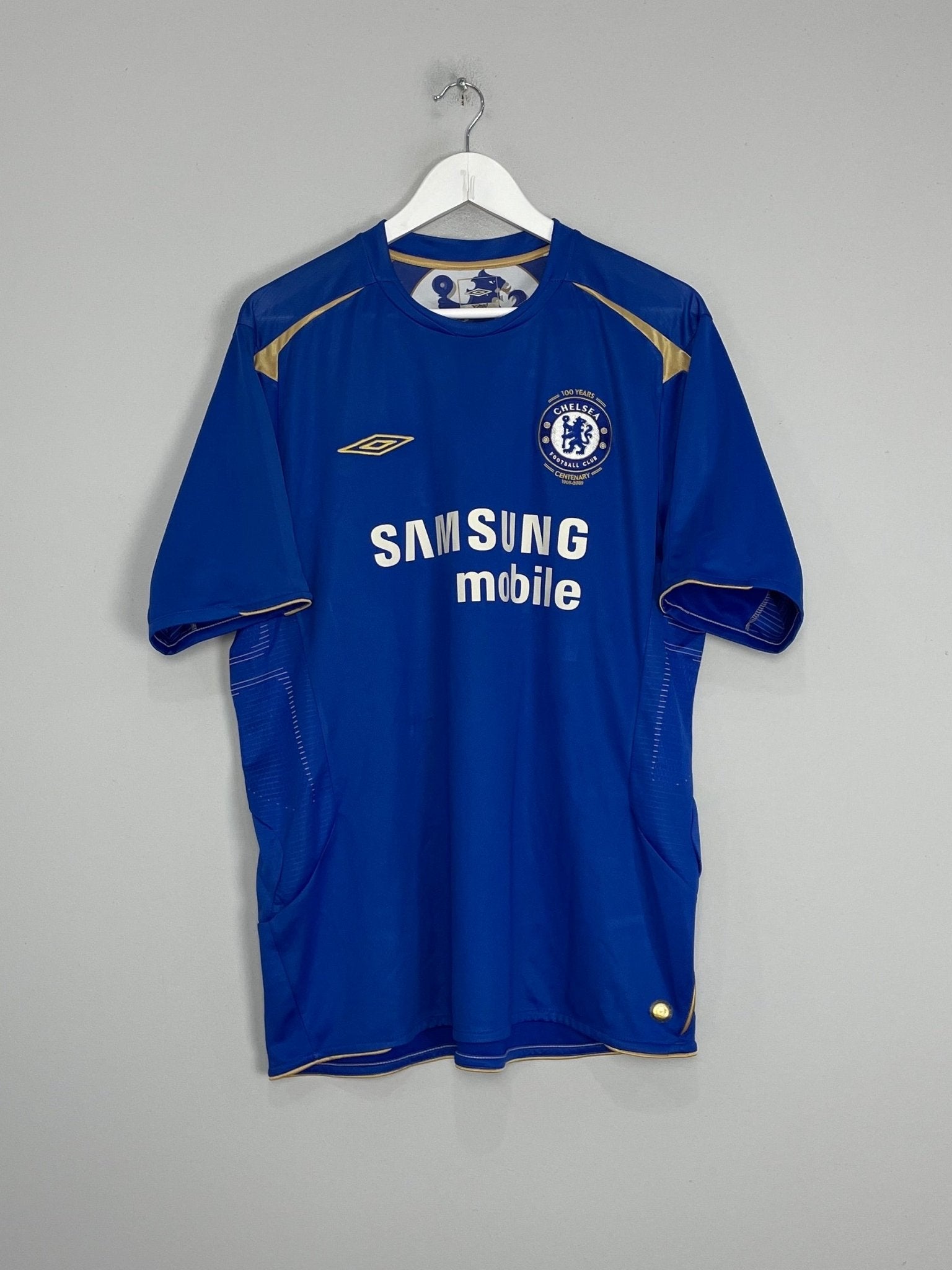 Shop 2005/06 CHELSEA LAMPARD #8 HOME SHIRT (XL) UMBRO, classic football shirts, vintage football shirts & retro soccer jerseys at Cult Kits