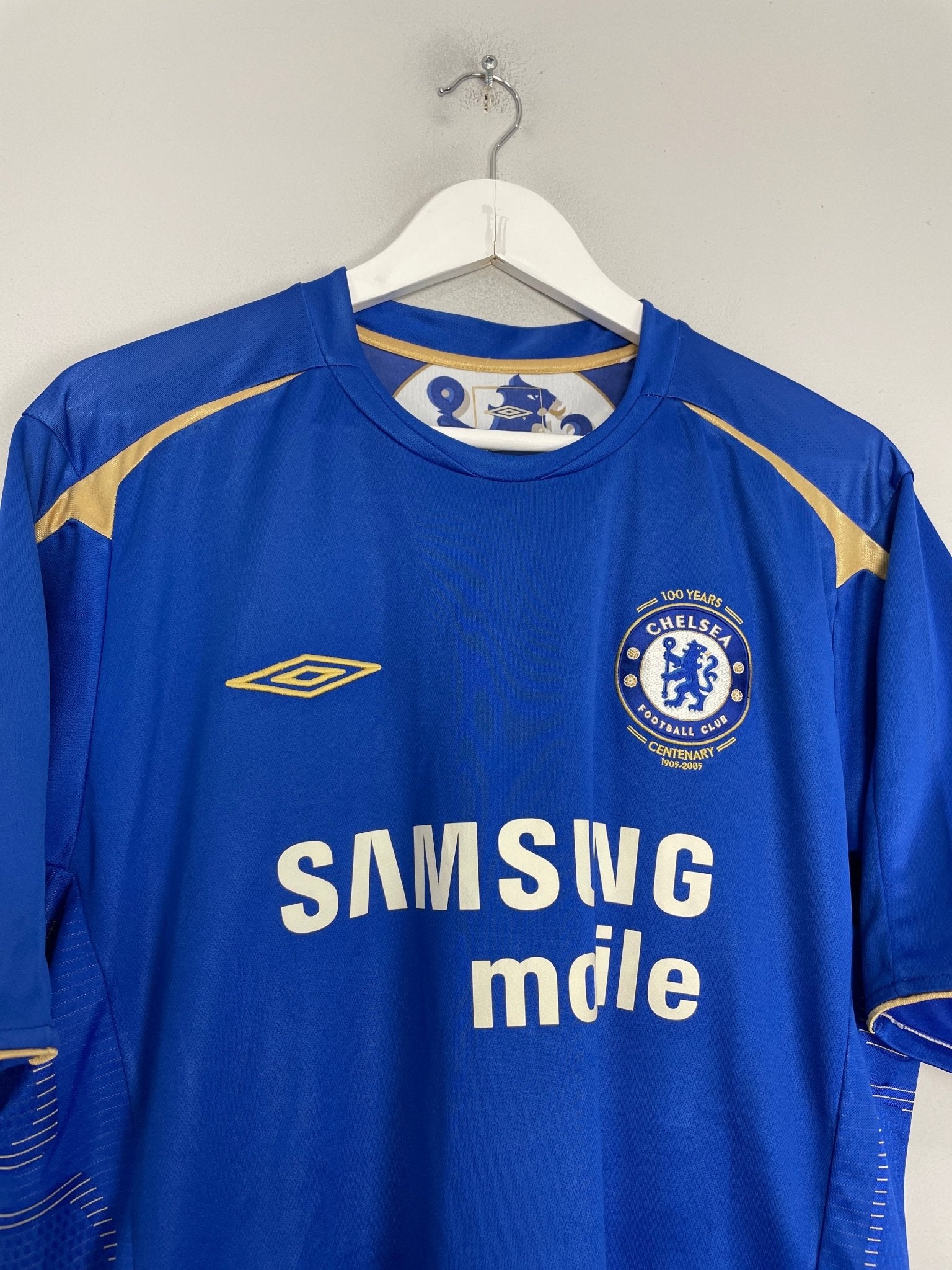 Shop 2005/06 CHELSEA LAMPARD #8 HOME SHIRT (XL) UMBRO, classic football shirts, vintage football shirts & retro soccer jerseys at Cult Kits