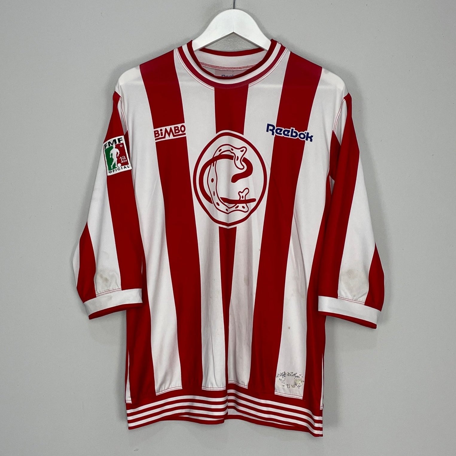 Shop 2005/06 CHIVAS GUADALAJARA BOFO #100 HOME SHIRT (M) REEBOK, classic football shirts, vintage football shirts & retro soccer jerseys at Cult Kits