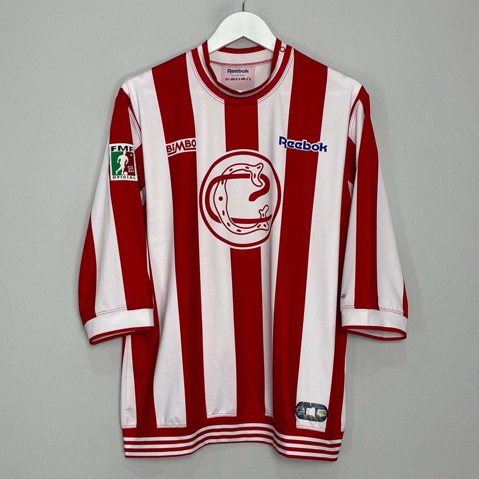 Shop 2005/06 CHIVAS GUADALAJARA *CENTENARY* HOME SHIRT (L) REEBOK, classic football shirts, vintage football shirts & retro soccer jerseys at Cult Kits