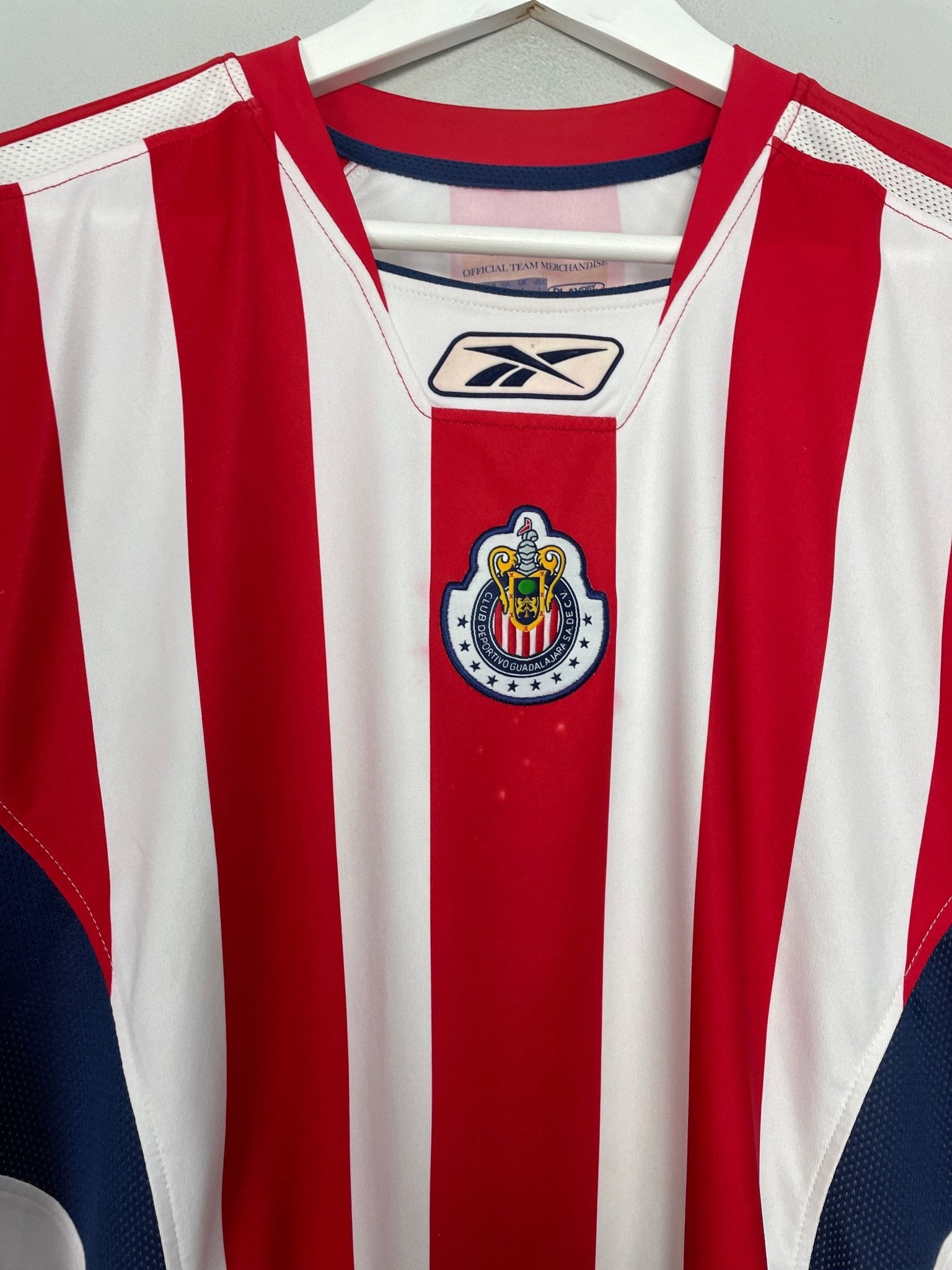Shop 2005/06 CHIVAS GUADALAJARA L/S HOME SHIRT (L) REEBOK, classic football shirts, vintage football shirts & retro soccer jerseys at Cult Kits