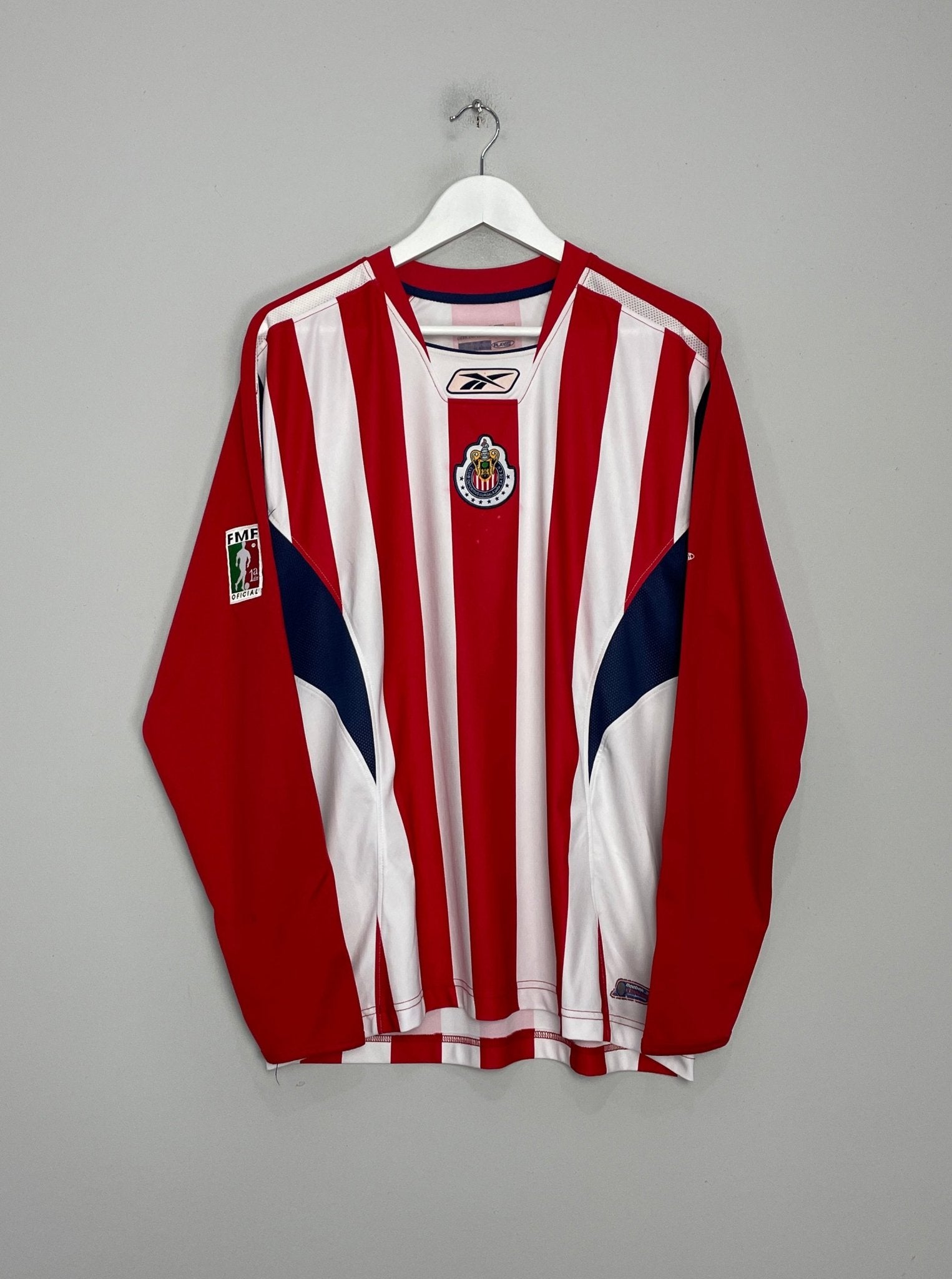 Shop 2005/06 CHIVAS GUADALAJARA L/S HOME SHIRT (L) REEBOK, classic football shirts, vintage football shirts & retro soccer jerseys at Cult Kits