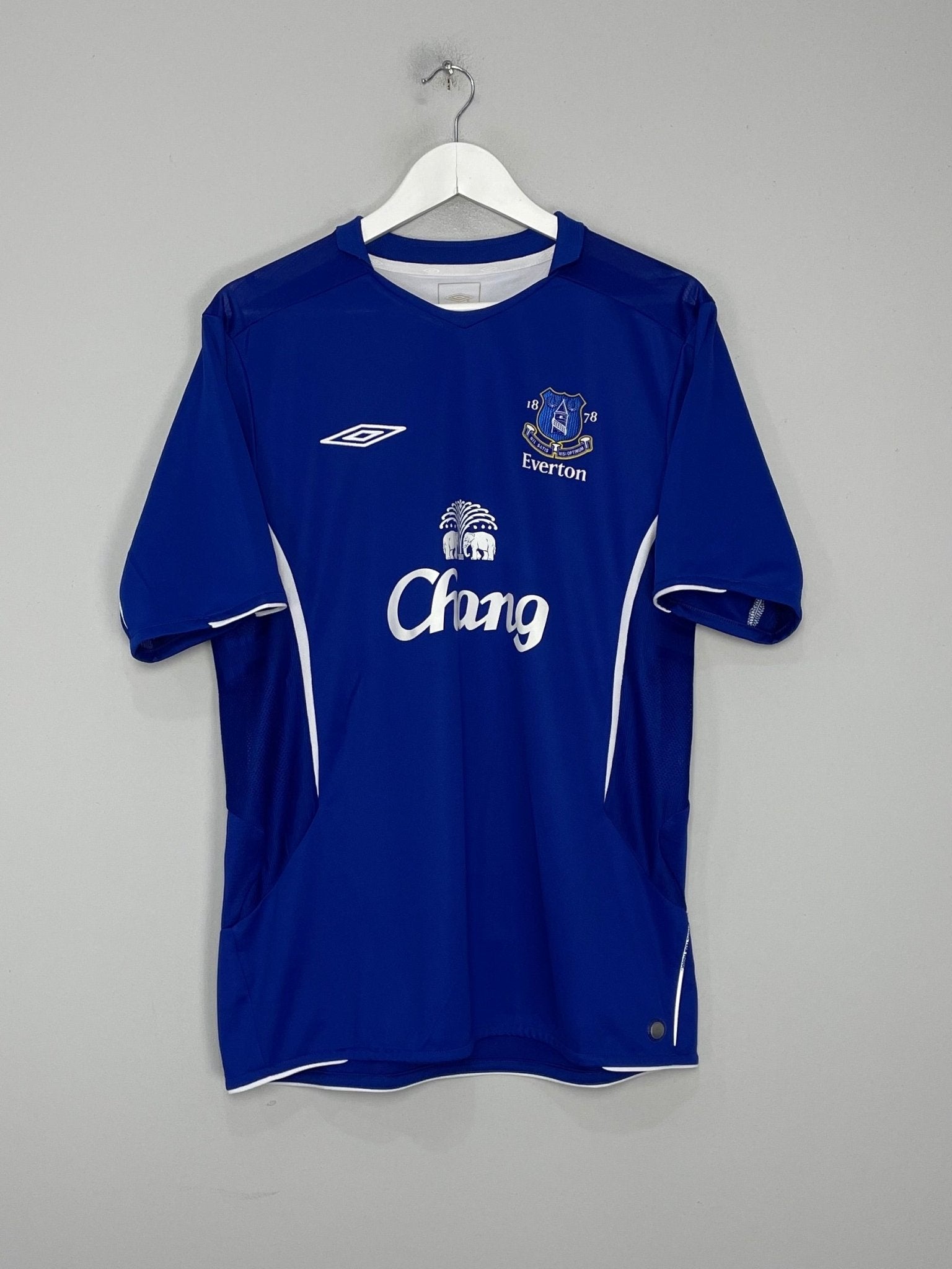 Shop 2005/06 EVERTON FERGUSON #9 HOME SHIRT (L) UMBRO, classic football shirts, vintage football shirts & retro soccer jerseys at Cult Kits