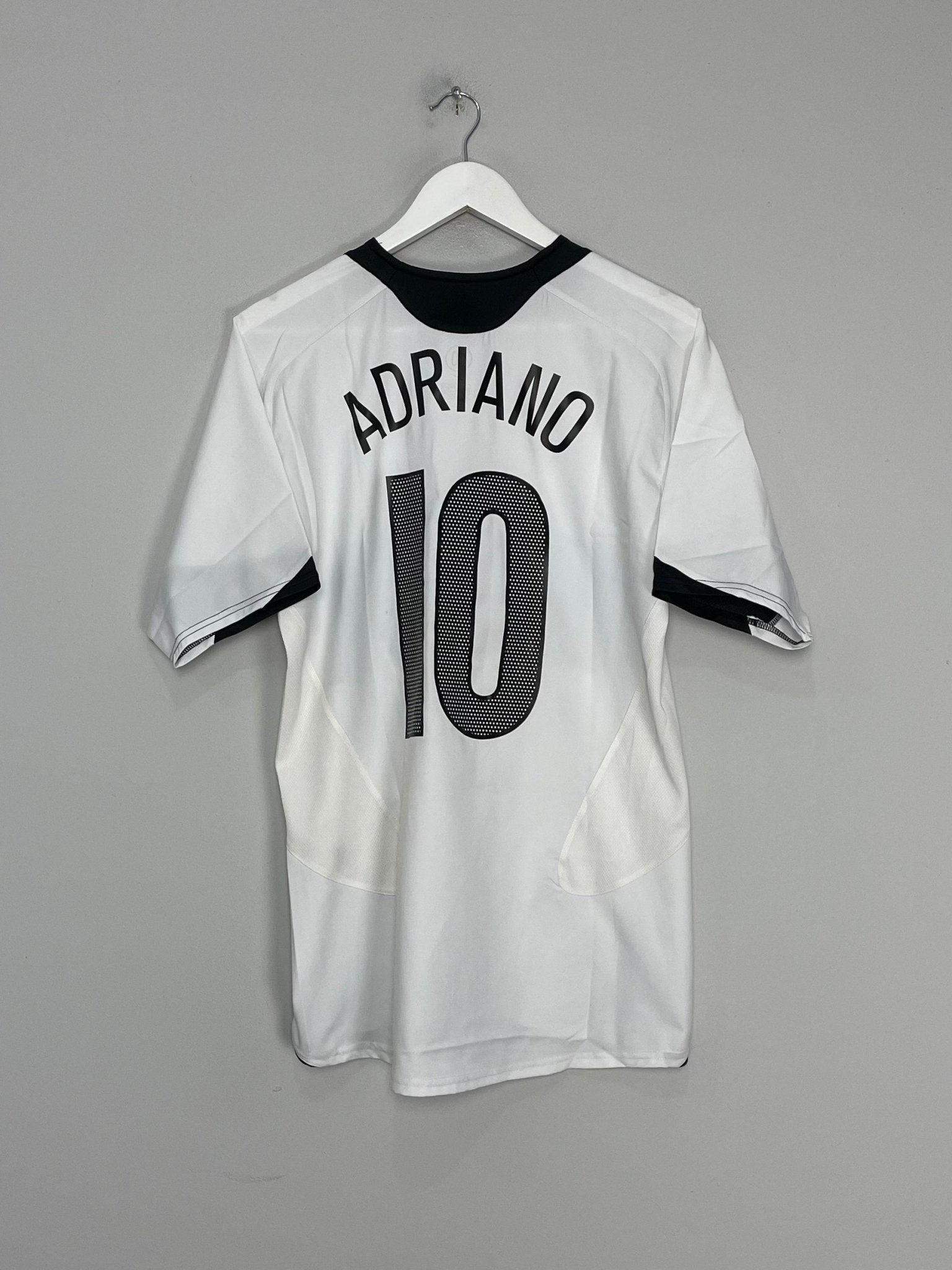 Shop 2005/06 INTER MILAN ADRIANO #10 AWAY SHIRT (M) NIKE, classic football shirts, vintage football shirts & retro soccer jerseys at Cult Kits