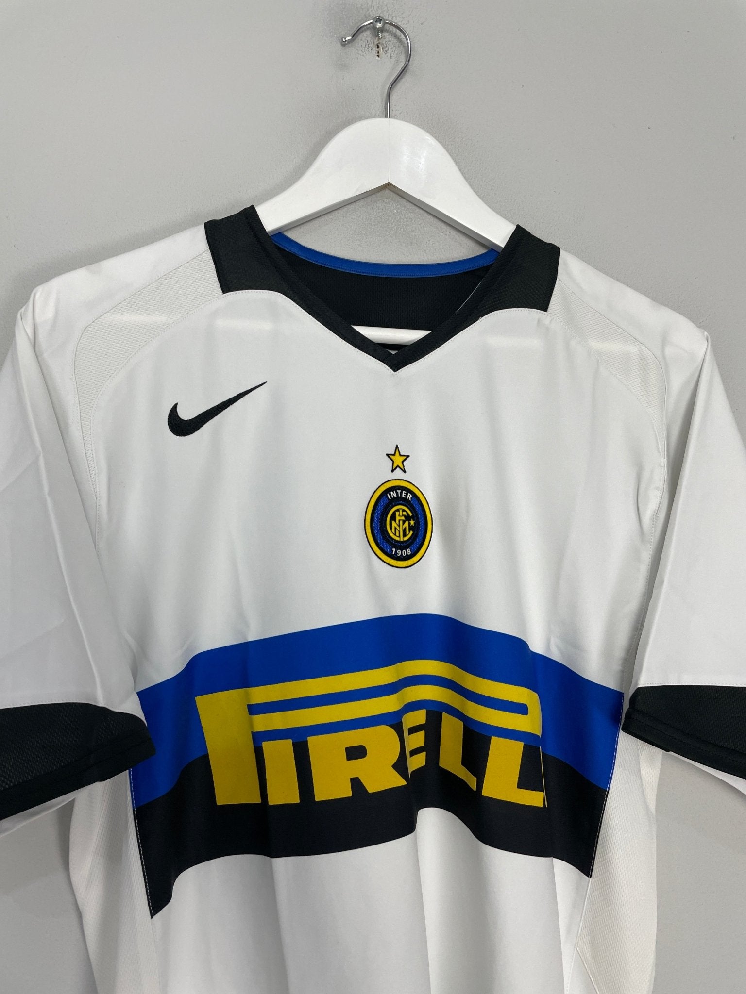 Shop 2005/06 INTER MILAN ADRIANO #10 AWAY SHIRT (M) NIKE, classic football shirts, vintage football shirts & retro soccer jerseys at Cult Kits