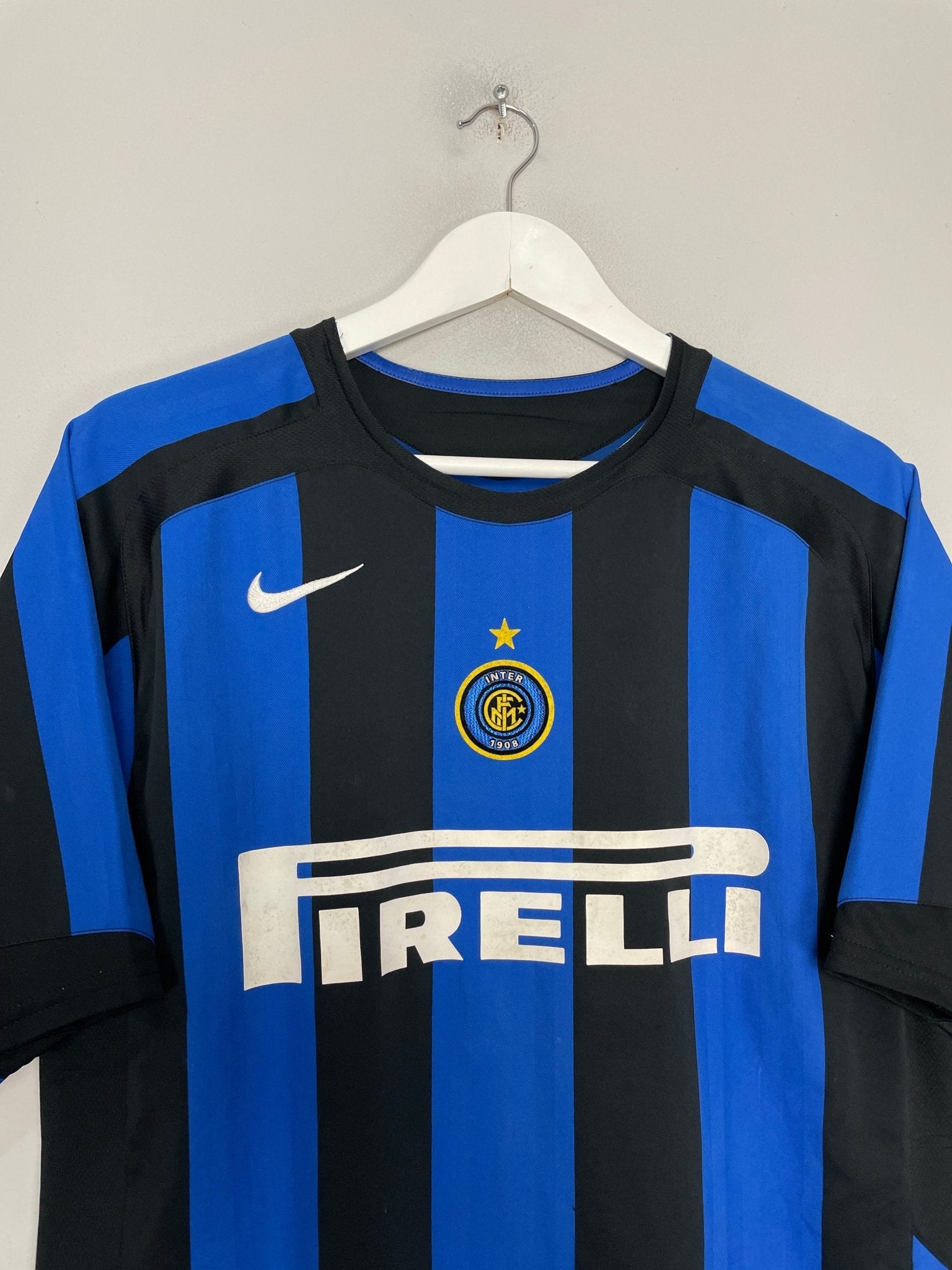Shop 2005/06 INTER MILAN J.ZANETTI #4 HOME SHIRT (L) NIKE, classic football shirts, vintage football shirts & retro soccer jerseys at Cult Kits