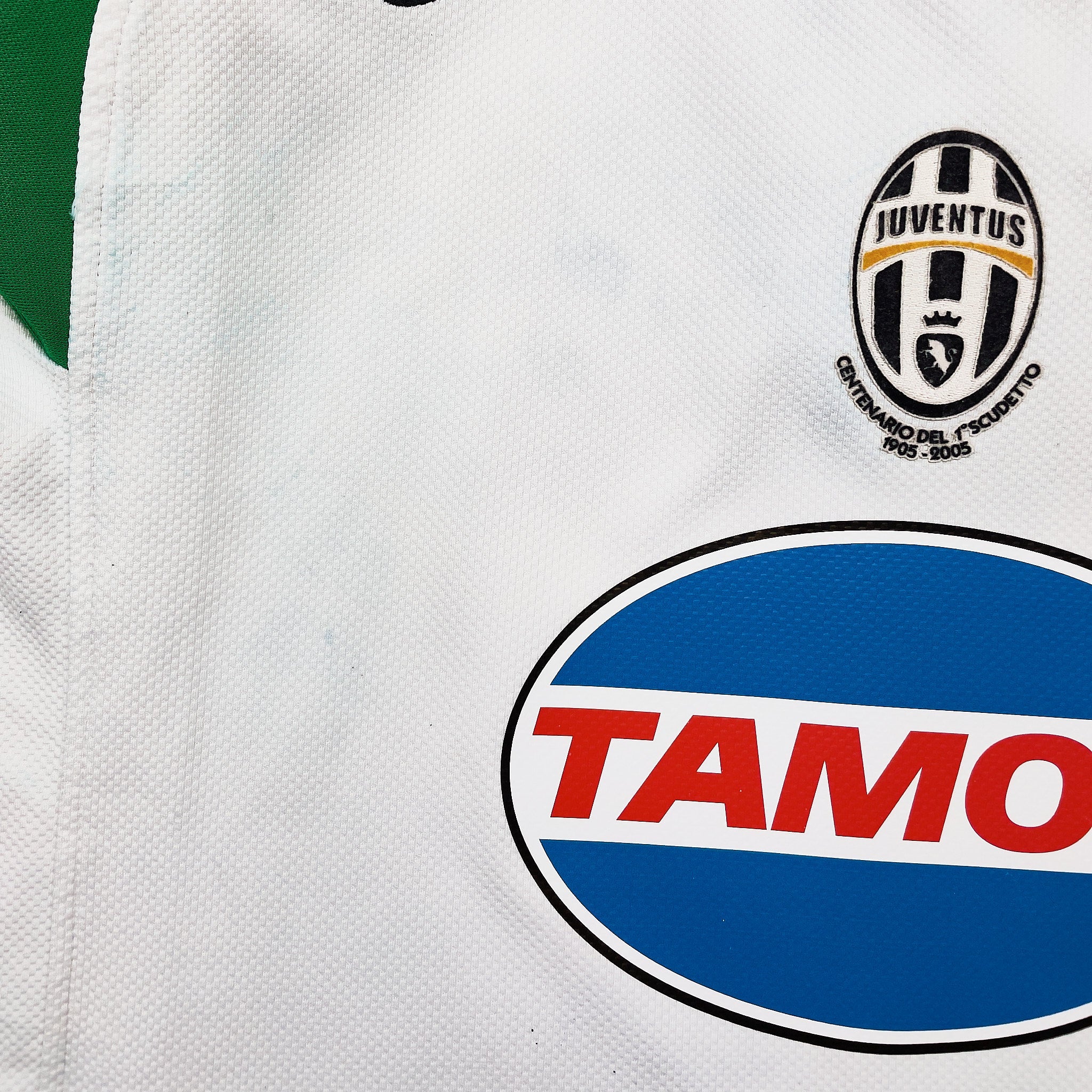 Buy 2005/06 Juventus Buffon 1 GK Shirt (L) Nike ~ Free worldwide shipping ~ Authentic Vintage Football Shirts from Cult Kits