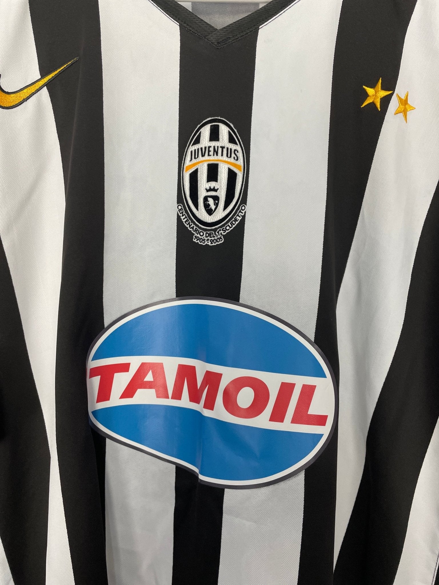 Shop 2005/06 JUVENTUS DEL PIERO #10 HOME SHIRT (XL) NIKE, classic football shirts, vintage football shirts & retro soccer jerseys at Cult Kits