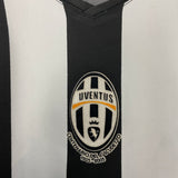 Shop 2005/06 JUVENTUS HOME SHIRT (XL) NIKE, classic football shirts, vintage football shirts & retro soccer jerseys at Cult Kits