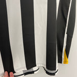 Shop 2005/06 JUVENTUS HOME SHIRT (XL) NIKE, classic football shirts, vintage football shirts & retro soccer jerseys at Cult Kits