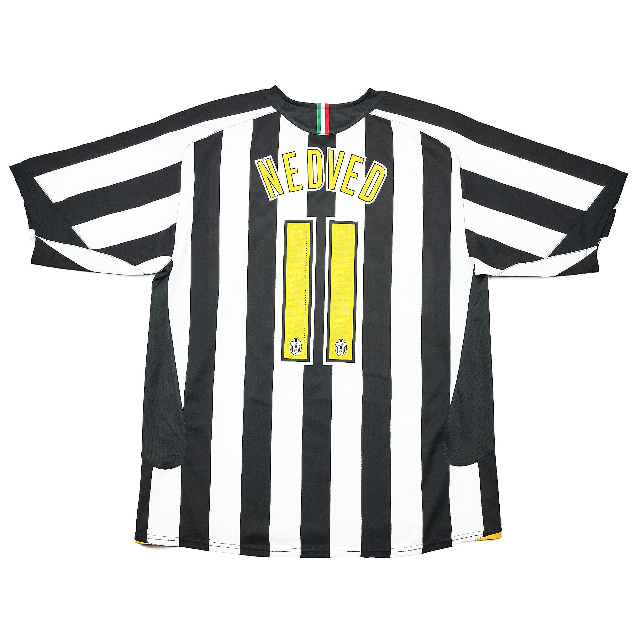 Buy 2005/06 Juventus Nedved 11 Home Shirt (XL) Nike ~ Free worldwide shipping ~ Authentic Vintage Football Shirts from Cult Kits