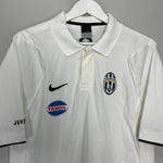 Shop 2005/06 JUVENTUS POLO SHIRT (L) NIKE, classic football shirts, vintage football shirts & retro soccer jerseys at Cult Kits