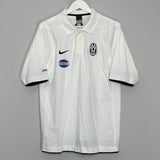 Shop 2005/06 JUVENTUS POLO SHIRT (L) NIKE, classic football shirts, vintage football shirts & retro soccer jerseys at Cult Kits