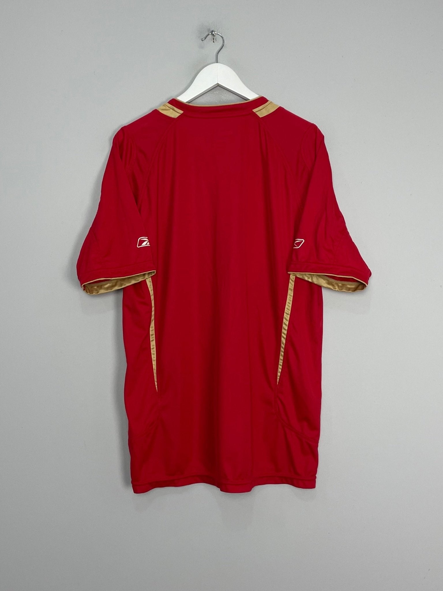 Shop 2005/06 LIVERPOOL C/L HOME SHIRT (L) REEBOK, classic football shirts, vintage football shirts & retro soccer jerseys at Cult Kits