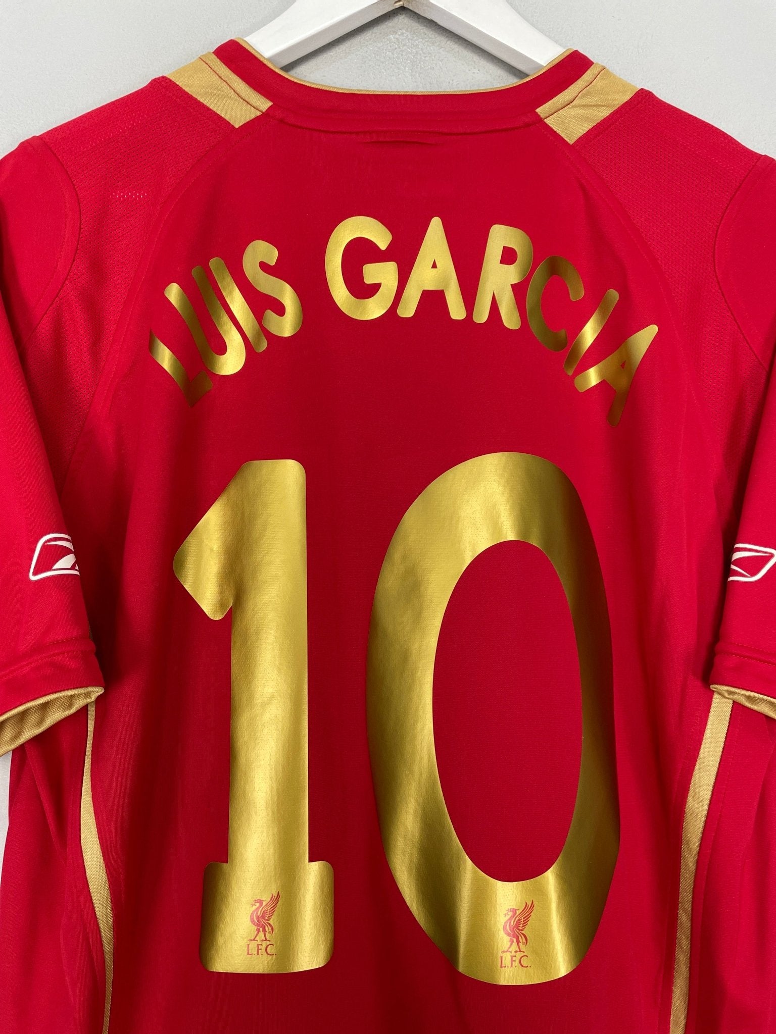 Shop 2005/06 LIVERPOOL LUIS GARCIA #10 HOME SHIRT (M) REEBOK, classic football shirts, vintage football shirts & retro soccer jerseys at Cult Kits