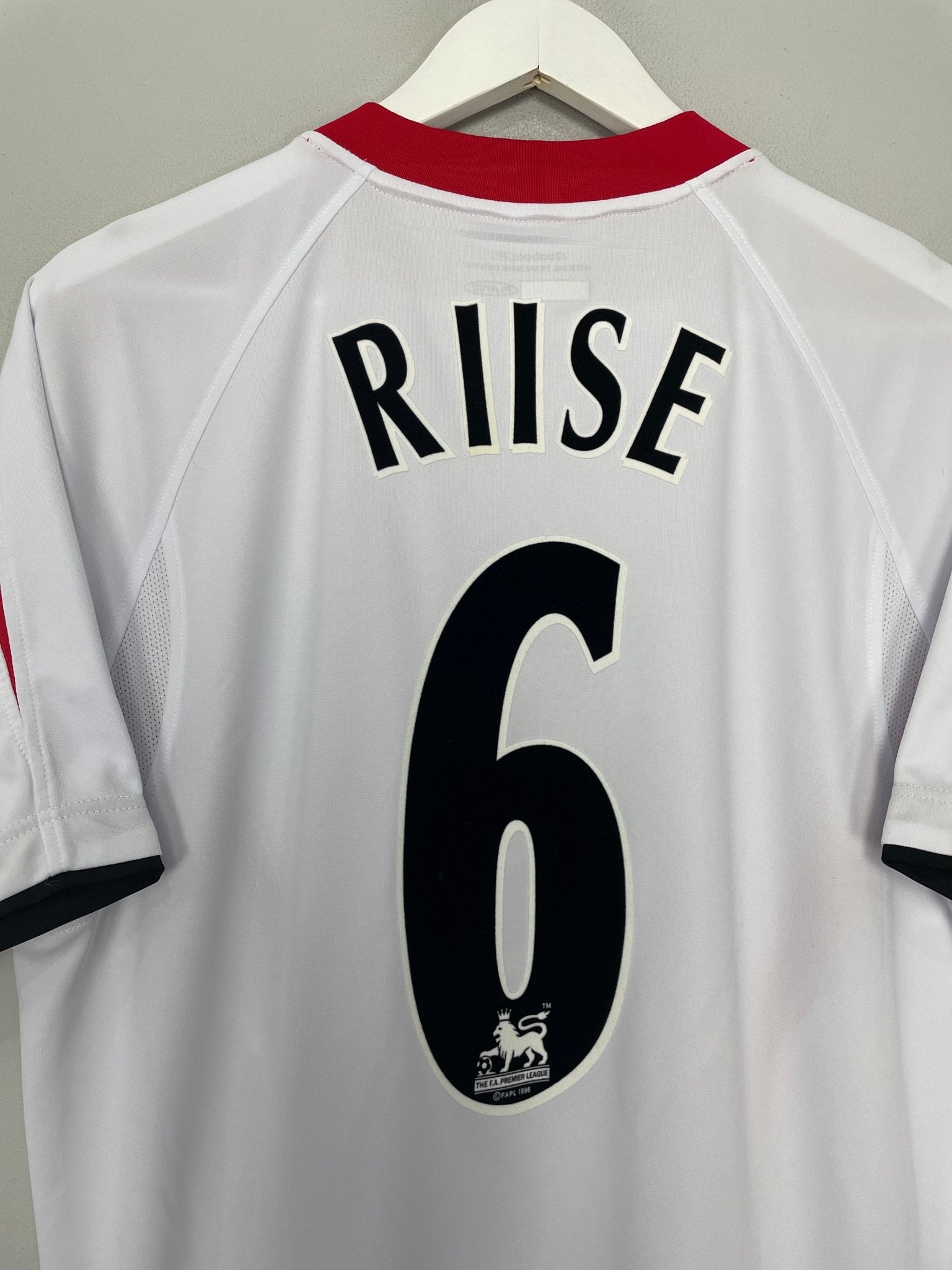Shop 2005/06 LIVERPOOL RIISE #6 AWAY SHIRT (M) REEBOK, classic football shirts, vintage football shirts & retro soccer jerseys at Cult Kits