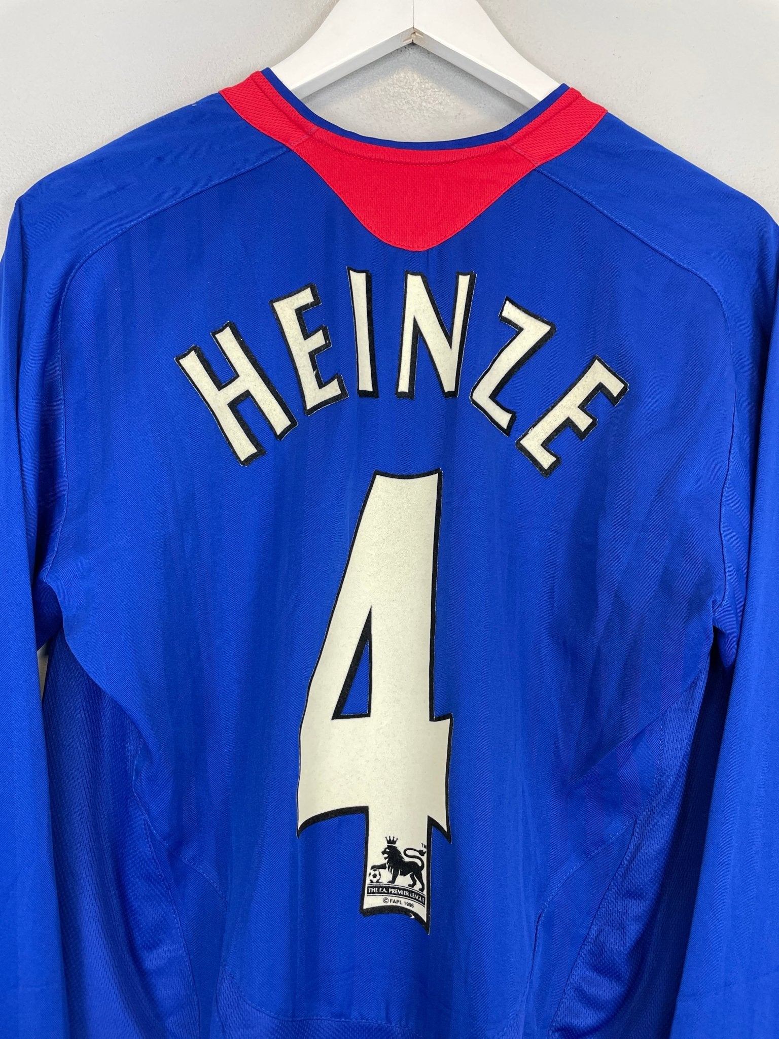 Shop 2005/06 MANCHESTER UNITED HEINZE #4 L/S AWAY SHIRT (M) NIKE, classic football shirts, vintage football shirts & retro soccer jerseys at Cult Kits