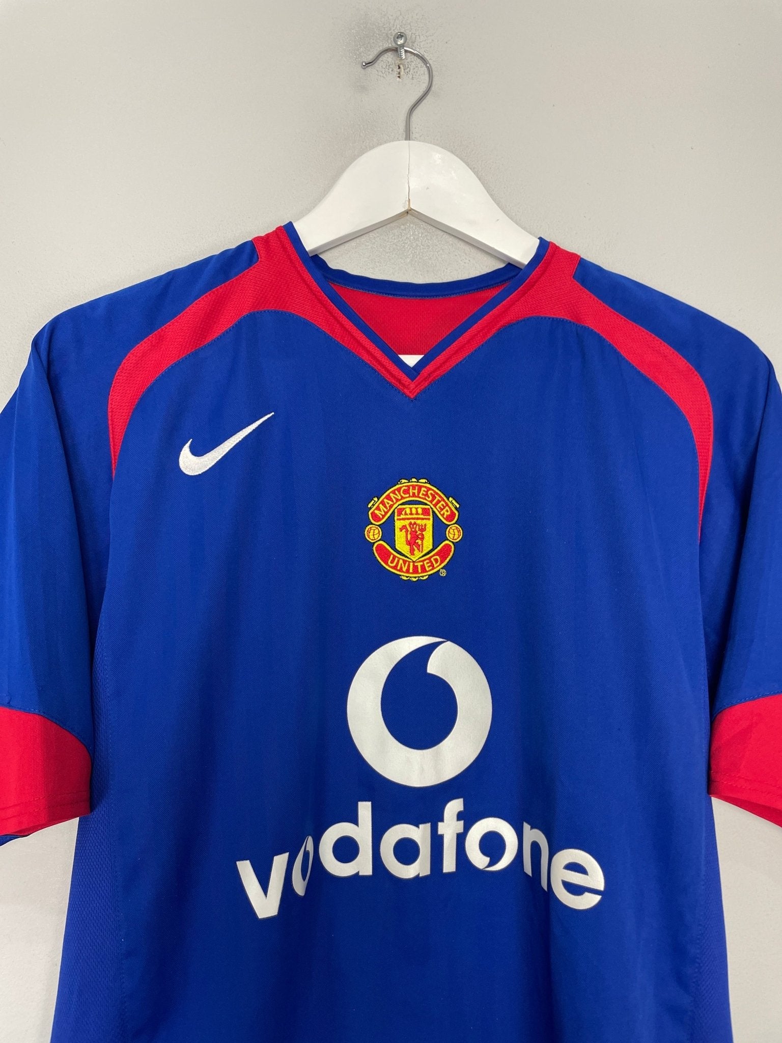 Shop 2005/06 MANCHESTER UNITED RONALDO #7 AWAY SHIRT (M) NIKE, classic football shirts, vintage football shirts & retro soccer jerseys at Cult Kits