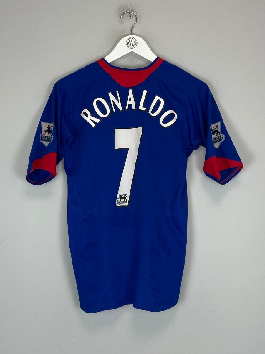 2005/06 MANCHESTER UNITED RONALDO 7 AWAY SHIRT (XL KIDS) NIKE - Cult Kits - XL Kids - Buy Vintage Football Shirts, Authentic Retro Football Shirts For Sale, Classic Football Shirts & Soccer Jersey
