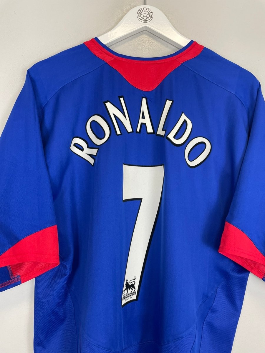 2005/06 MANCHESTER UNITED RONALDO 7 AWAY SHIRT (XL) NIKE - Cult Kits - XL - Buy Vintage Football Shirts, Authentic Retro Football Shirts For Sale, Classic Football Shirts & Soccer Jersey