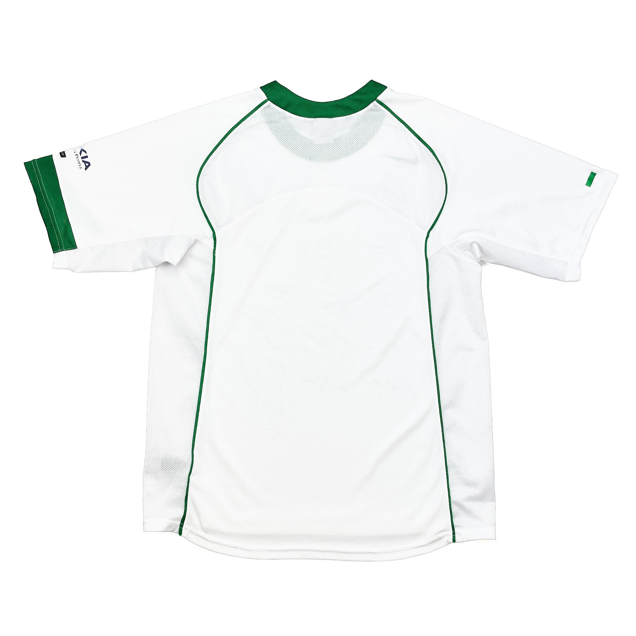 Buy 2005/06 Mexico *Squad Signed* Away Shirt (L) Nike ~ Free worldwide shipping ~ Authentic Vintage Football Shirts from Cult Kits
