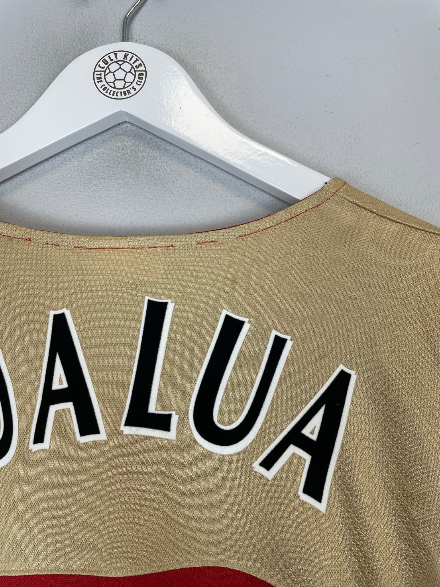 Shop 2005/06 PORTSMOUTH LUA LUA #32 AWAY SHIRT (XL) JAKO, classic football shirts, vintage football shirts & retro soccer jerseys at Cult Kits
