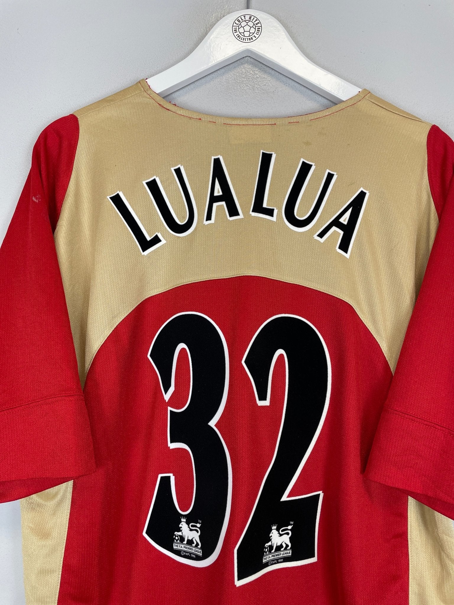 Shop 2005/06 PORTSMOUTH LUA LUA #32 AWAY SHIRT (XL) JAKO, classic football shirts, vintage football shirts & retro soccer jerseys at Cult Kits