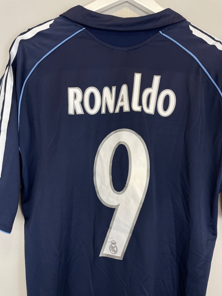 2005/06 REAL MADRID RONALDO 9 AWAY SHIRT (L) ADIDAS - Cult Kits - Large - Buy Vintage Football Shirts, Authentic Retro Football Shirts For Sale, Classic Football Shirts & Soccer Jersey