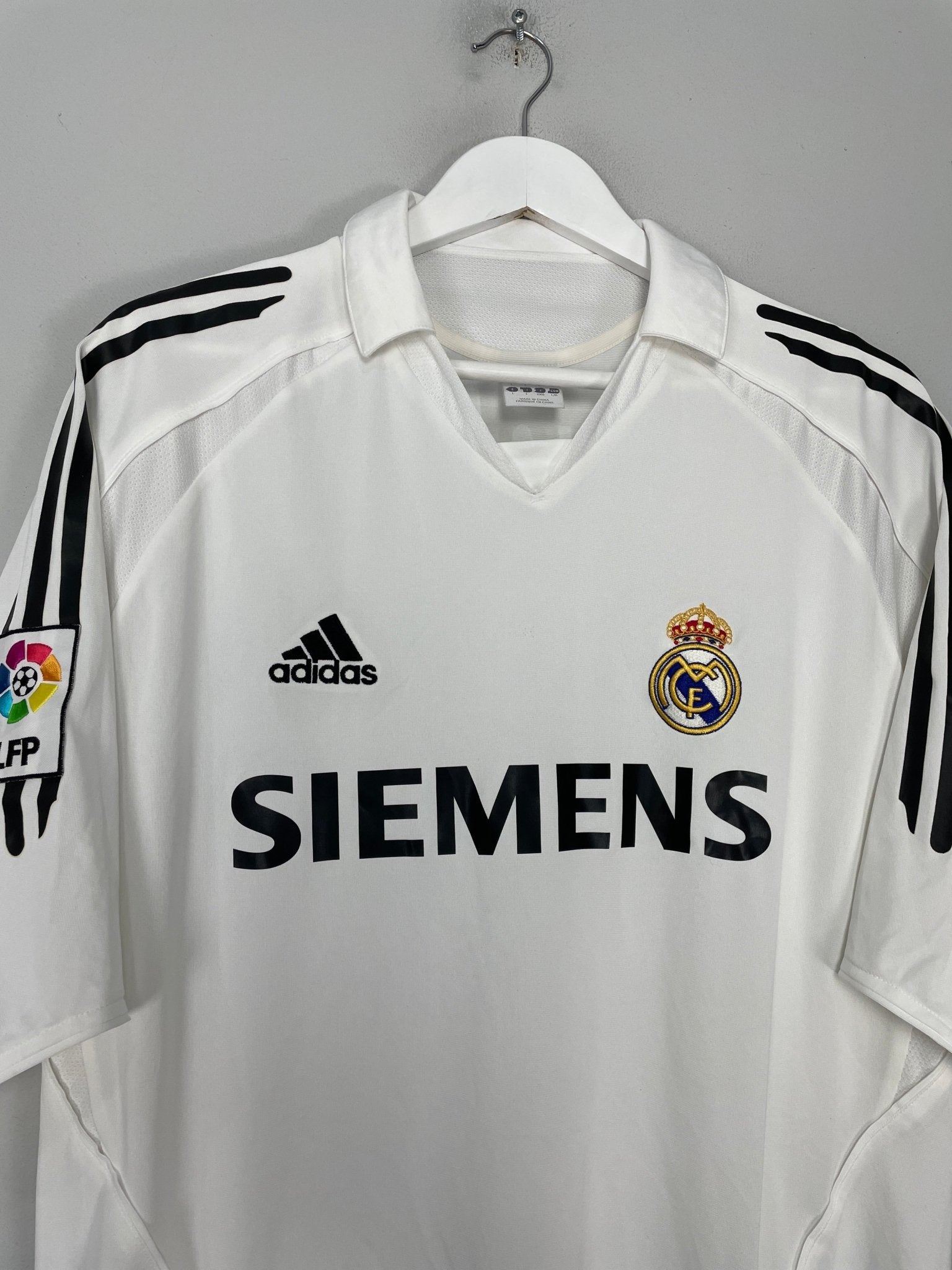 Shop 2005/06 REAL MADRID RONALDO #9 HOME SHIRT (L) ADIDAS, classic football shirts, vintage football shirts & retro soccer jerseys at Cult Kits