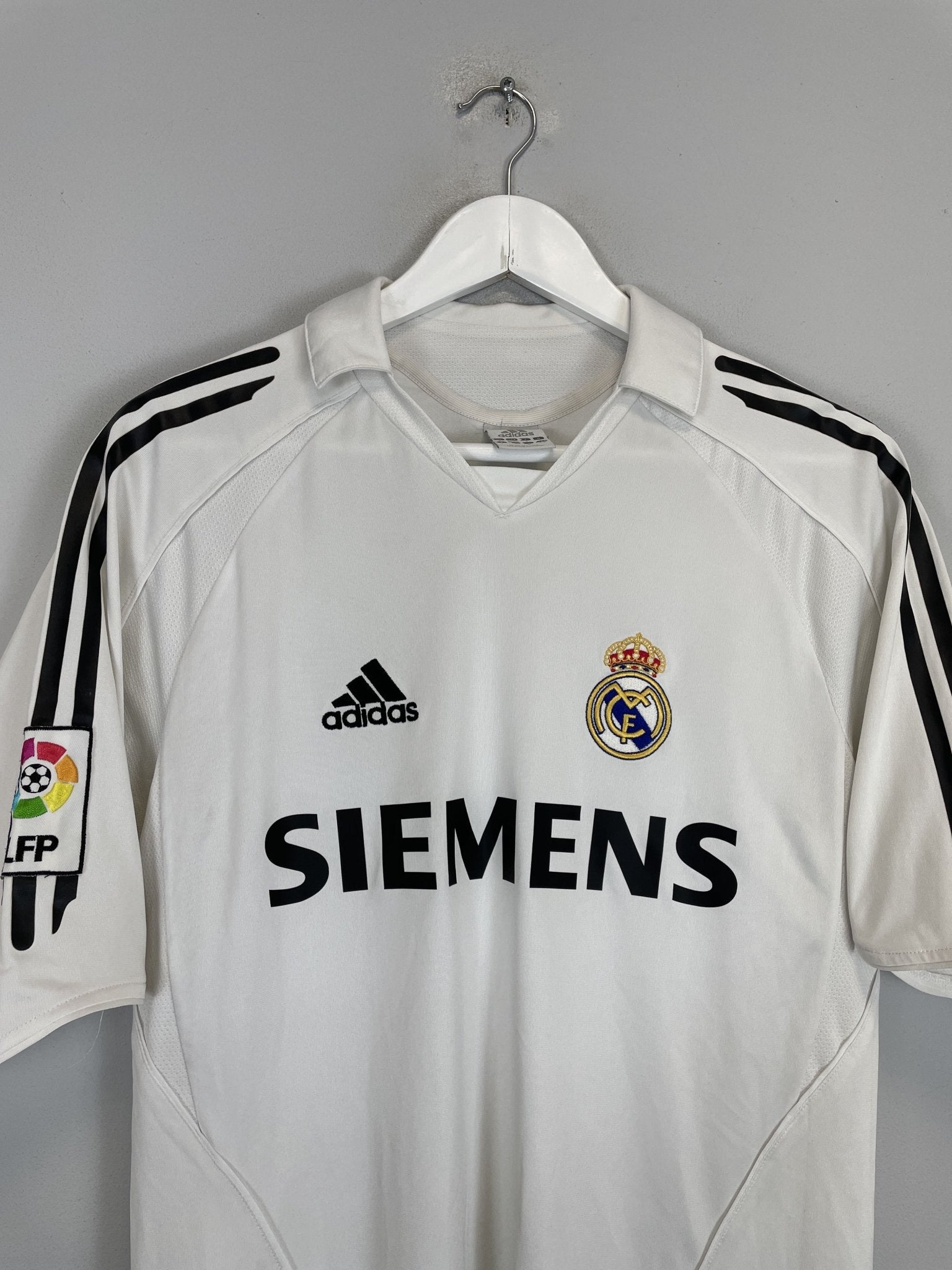 Shop 2005/06 REAL MADRID RONALDO #9 HOME SHIRT (S) ADIDAS, classic football shirts, vintage football shirts & retro soccer jerseys at Cult Kits