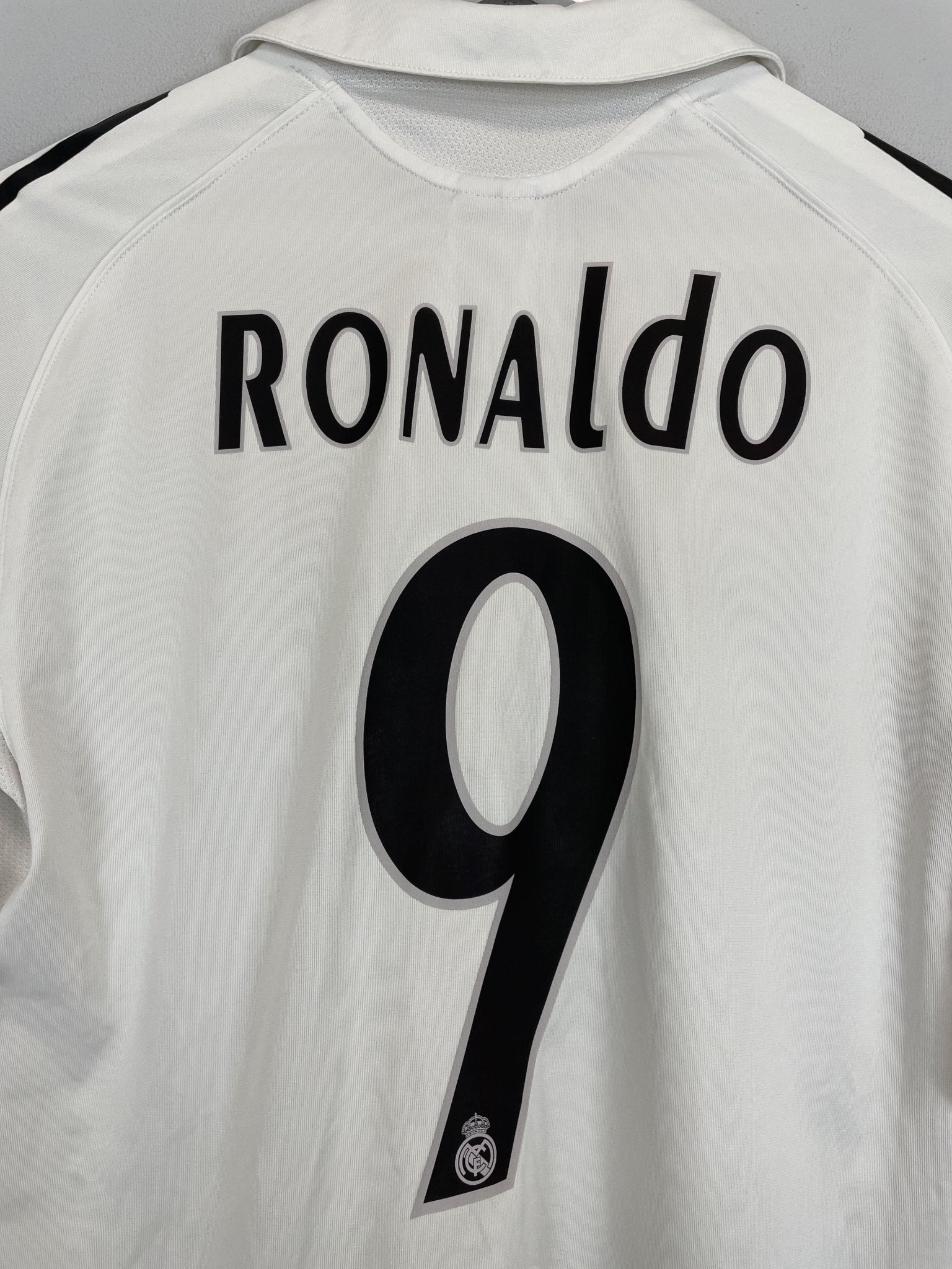 Shop 2005/06 REAL MADRID RONALDO #9 HOME SHIRT (S) ADIDAS, classic football shirts, vintage football shirts & retro soccer jerseys at Cult Kits