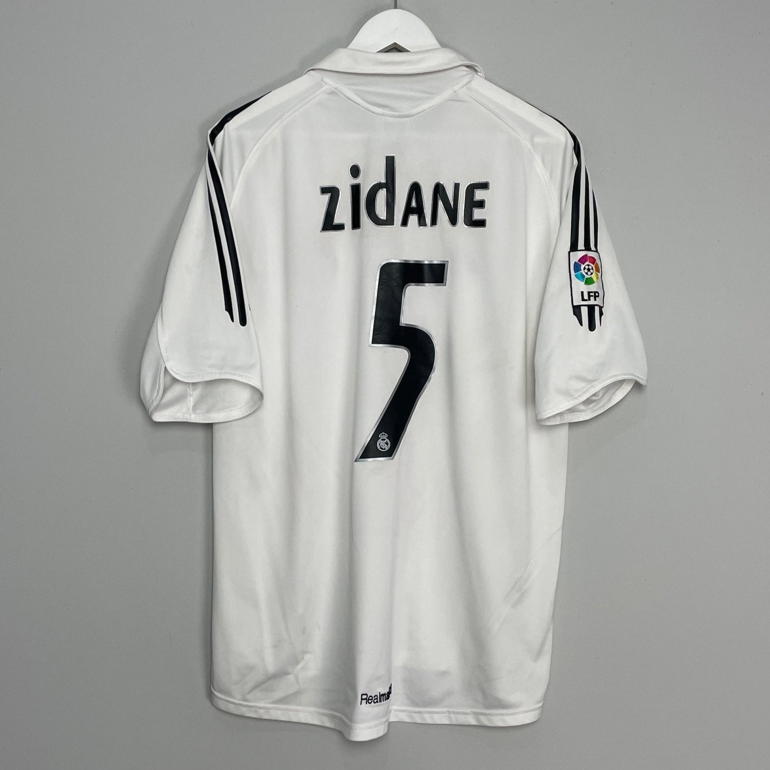 Shop 2005/06 REAL MADRID ZIDANE #5 HOME SHIRT (L) ADIDAS, classic football shirts, vintage football shirts & retro soccer jerseys at Cult Kits