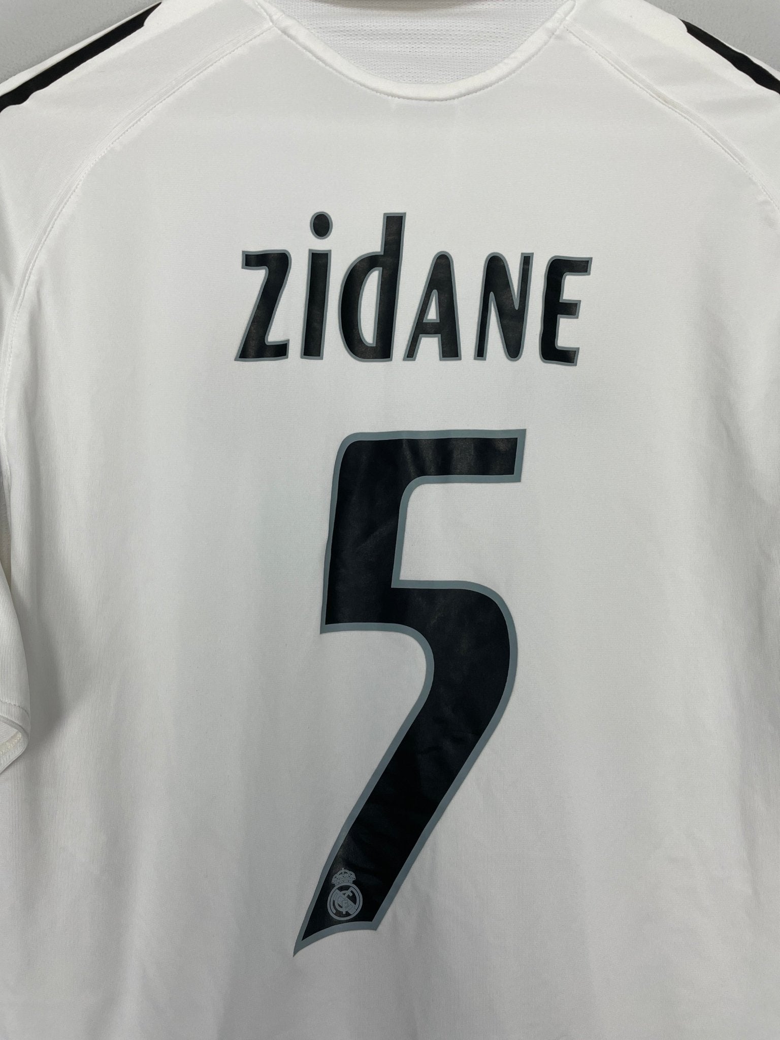 Shop 2005/06 REAL MADRID ZIDANE #5 HOME SHIRT (M) ADIDAS, classic football shirts, vintage football shirts & retro soccer jerseys at Cult Kits