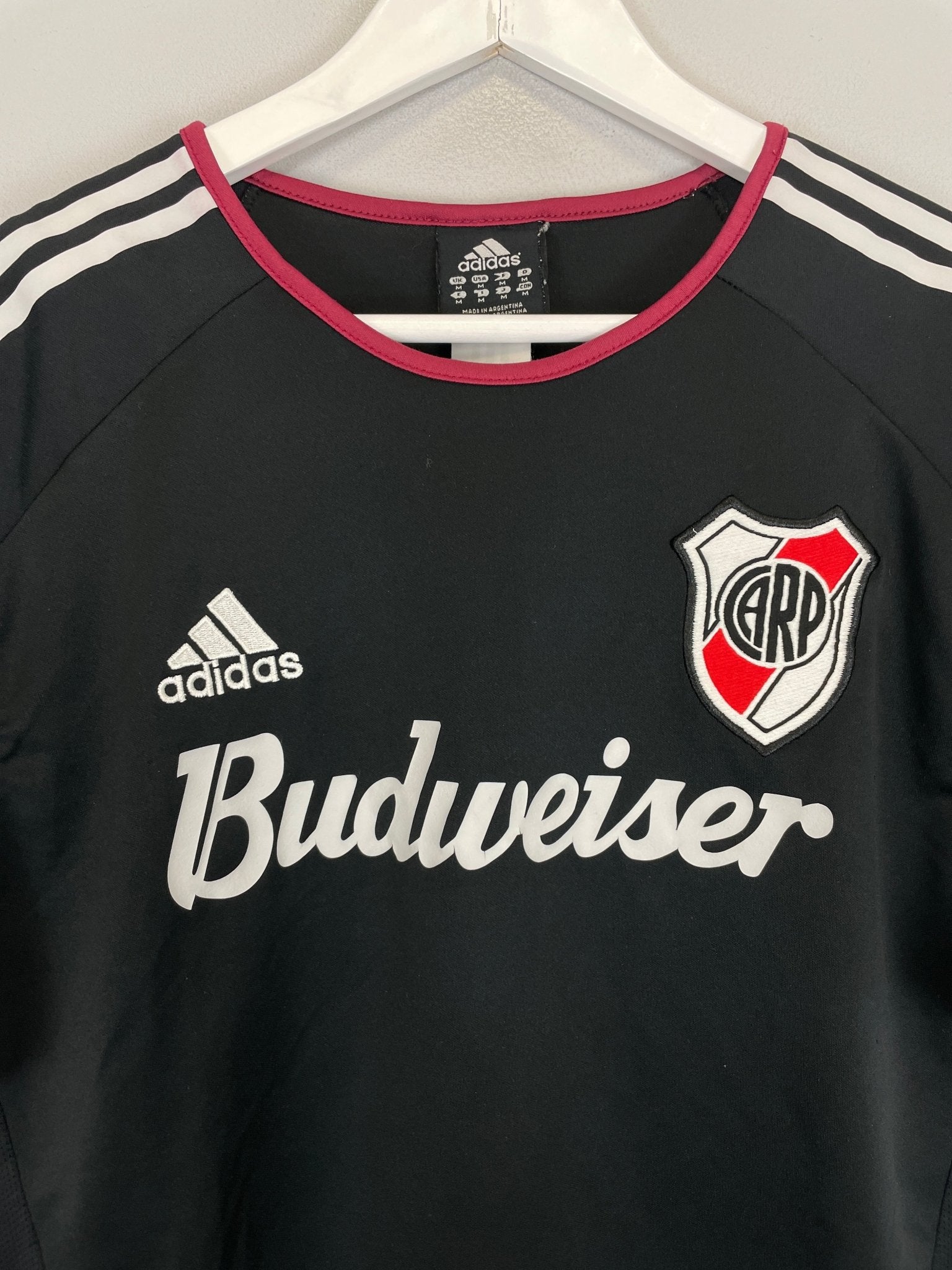 Shop 2005/06 RIVER PLATE AWAY SHIRT (M) ADIDAS, classic football shirts, vintage football shirts & retro soccer jerseys at Cult Kits