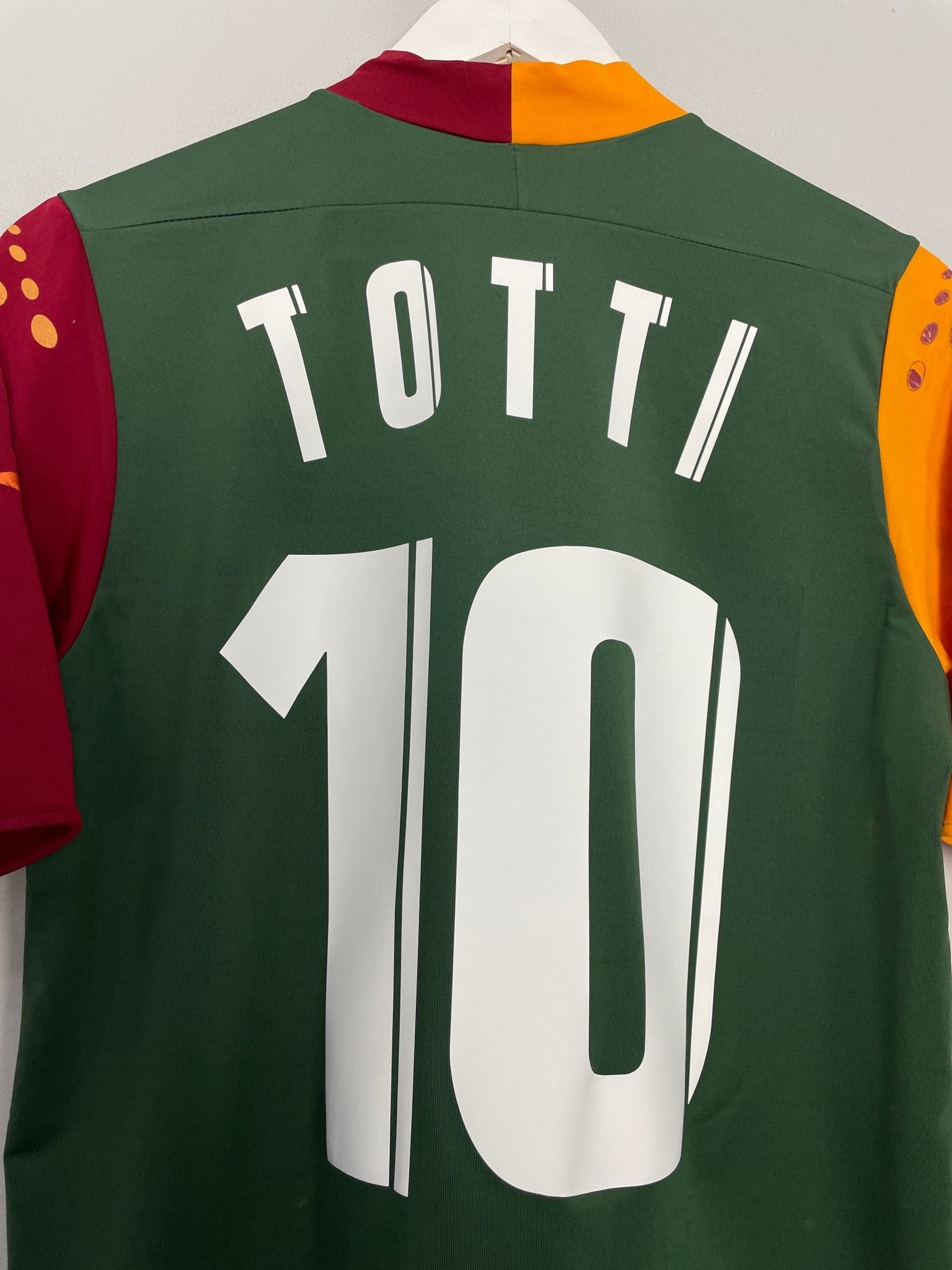 Shop 2005/06 ROMA TOTTI #10 AWAY SHIRT (L) DIADORA, classic football shirts, vintage football shirts & retro soccer jerseys at Cult Kits