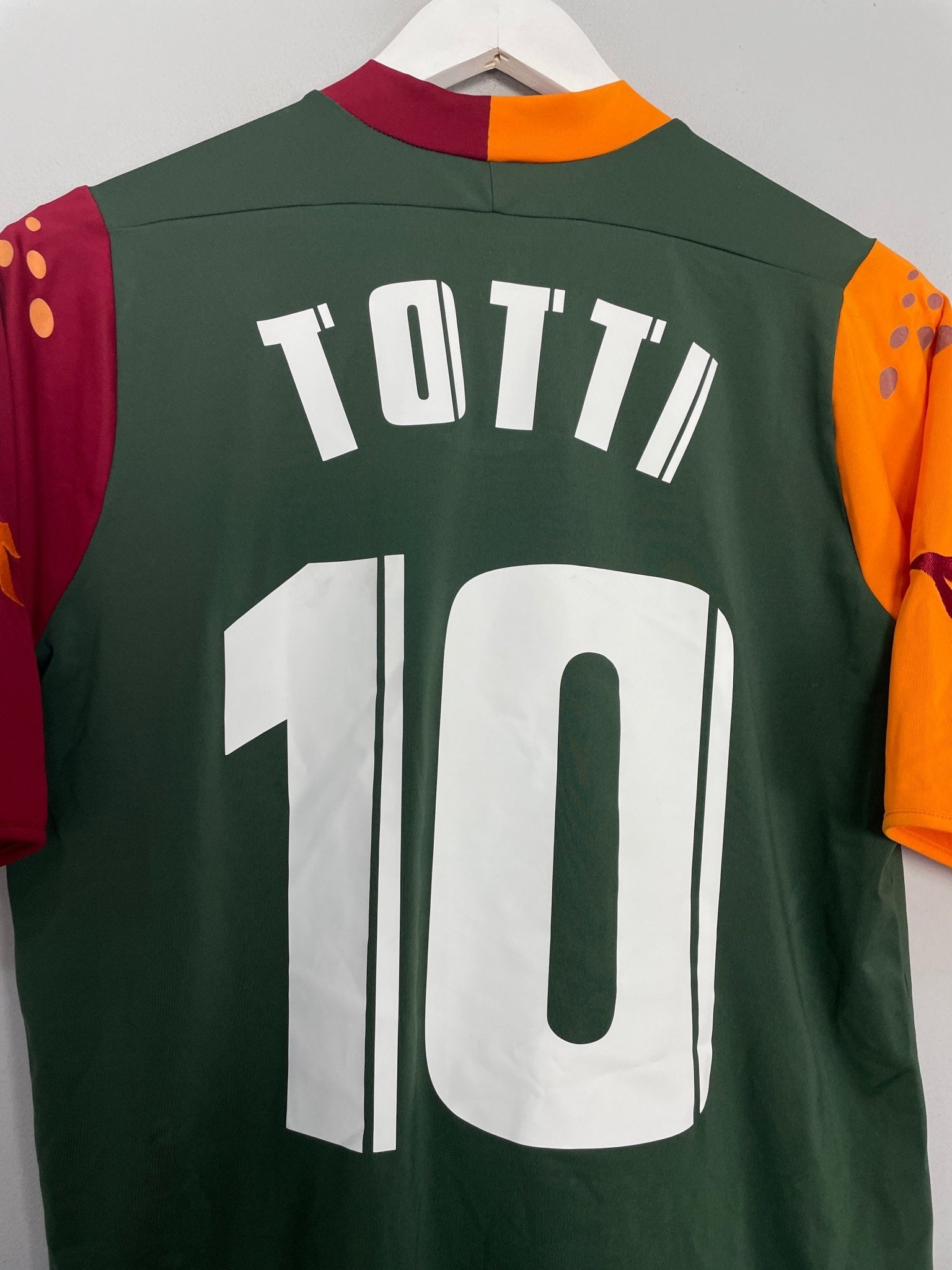 Shop 2005/06 ROMA TOTTI #10 AWAY SHIRT (M) DIADORA, classic football shirts, vintage football shirts & retro soccer jerseys at Cult Kits