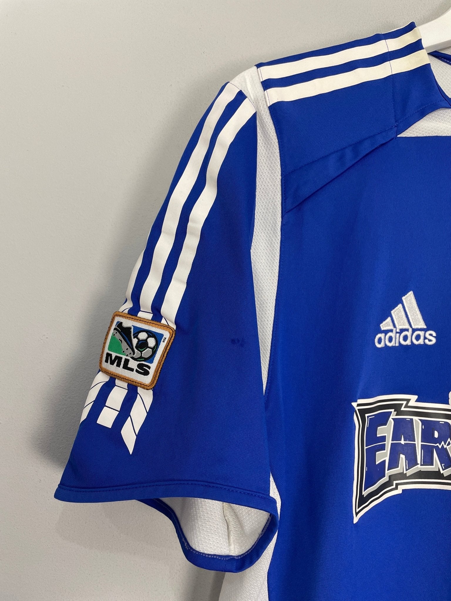 Shop 2005/06 SAN JOSE EARTHQUAKES HOME SHIRT (M) ADIDAS, classic football shirts, vintage football shirts & retro soccer jerseys at Cult Kits