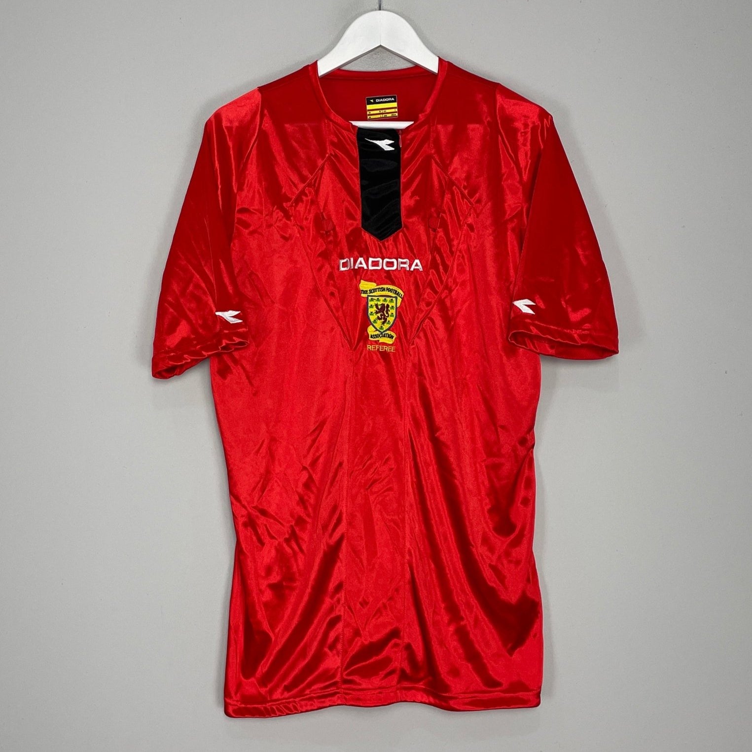 Shop 2005/06 SCOTLAND REFEREE SHIRT (L) DIADORA, classic football shirts, vintage football shirts & retro soccer jerseys at Cult Kits