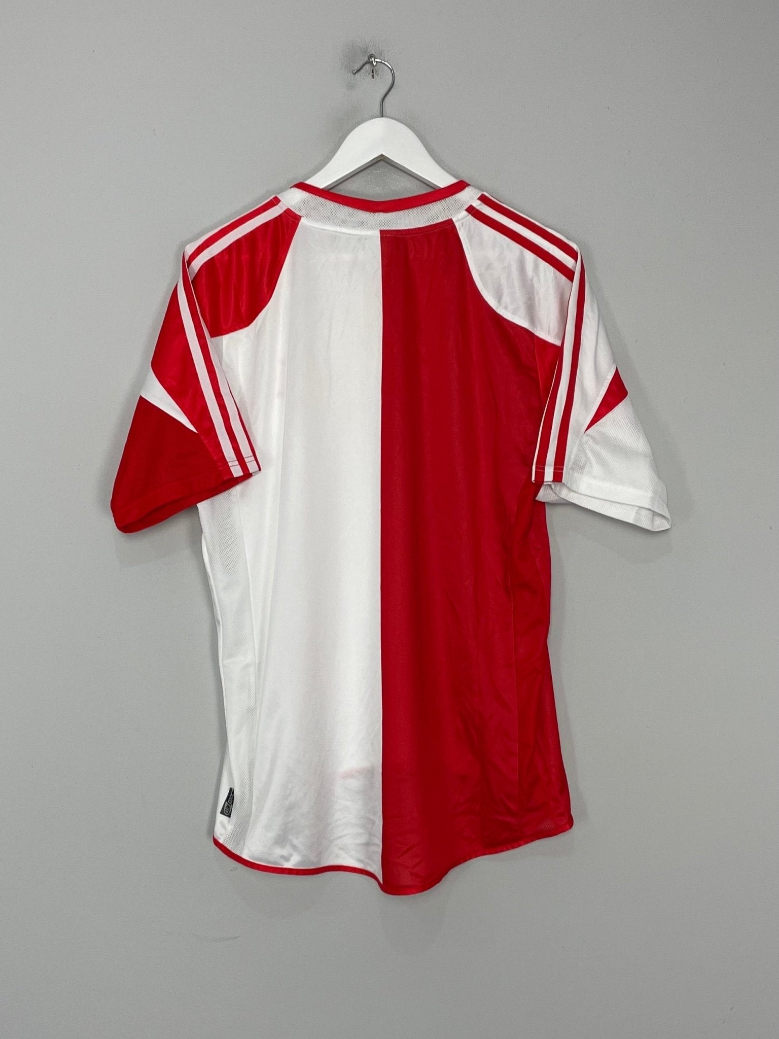 Shop 2005/06 SLAVIA PRAGUE HOME SHIRT (L) ADIDAS, classic football shirts, vintage football shirts & retro soccer jerseys at Cult Kits