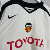 Shop 2005/06 VALENCIA AIMAR #21 L/S HOME SHIRT (M) NIKE, classic football shirts, vintage football shirts & retro soccer jerseys at Cult Kits