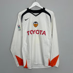 Shop 2005/06 VALENCIA AIMAR #21 L/S HOME SHIRT (M) NIKE, classic football shirts, vintage football shirts & retro soccer jerseys at Cult Kits