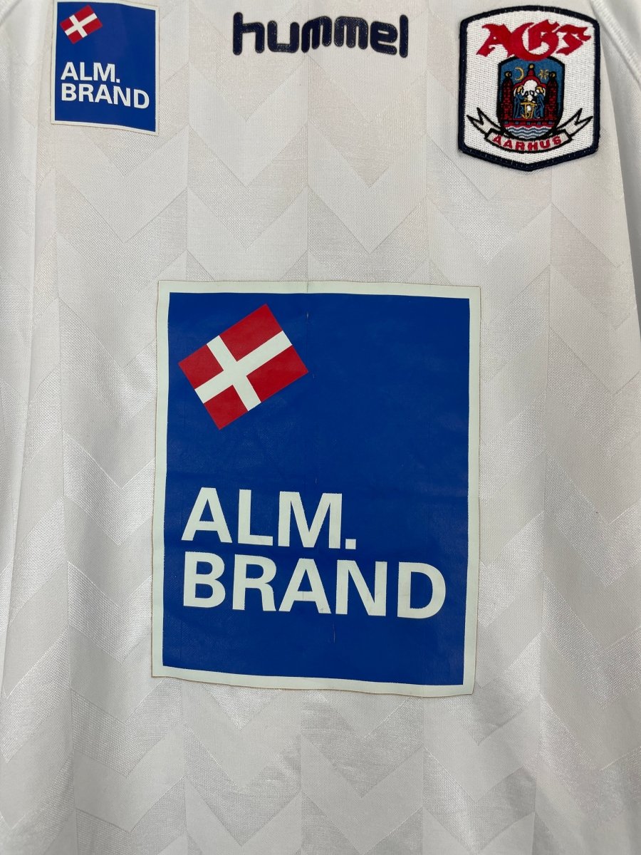 2005/07 AGF AARHUS HOME SHIRT (XXL) HUMMEL - Cult Kits - XXL - Buy Vintage Football Shirts, Authentic Retro Football Shirts For Sale, Classic Football Shirts & Soccer Jersey