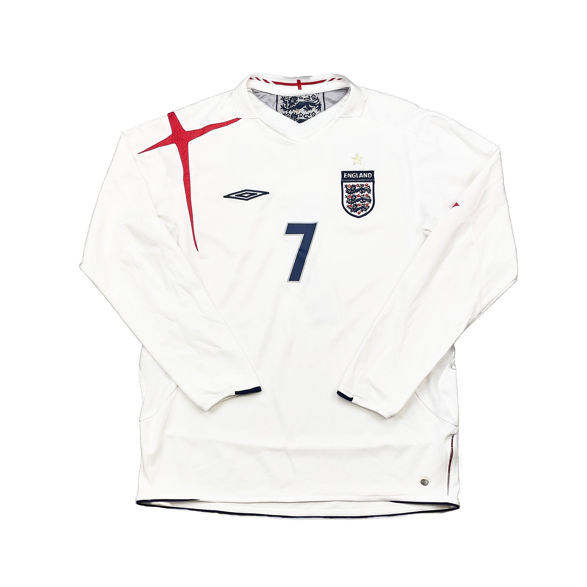 Buy 2005/07 England Beckham 7 L/S Home Shirt (L) Umbro ~ Free worldwide shipping available ~ Authentic Vintage Football Shirts from Cult Kits