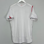 Shop 2005/07 ENGLAND HOME SHIRT (M) UMBRO, classic football shirts, vintage football shirts & retro soccer jerseys at Cult Kits