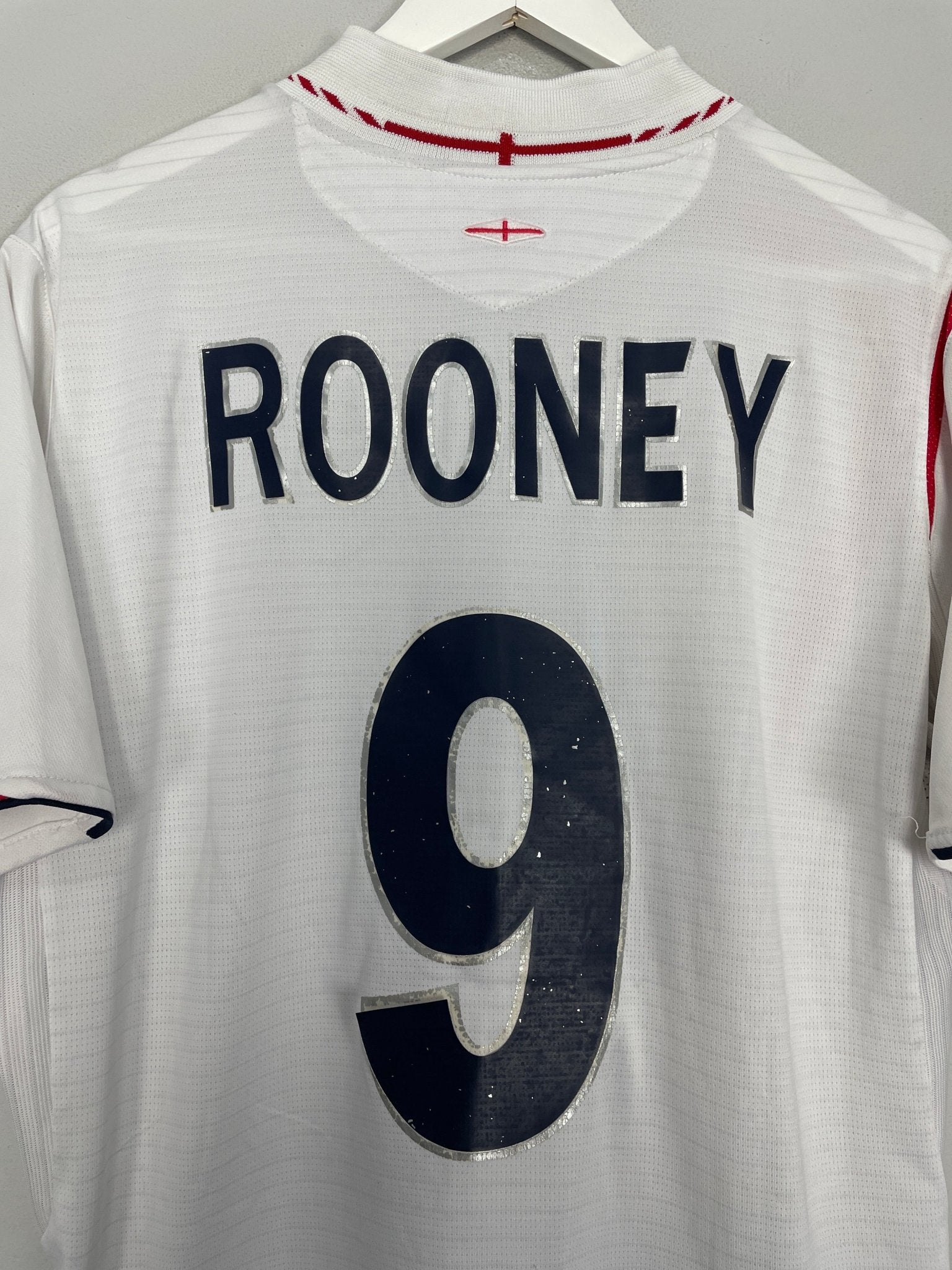 Shop 2005/07 ENGLAND ROONEY #9 HOME SHIRT (L) UMBRO, classic football shirts, vintage football shirts & retro soccer jerseys at Cult Kits