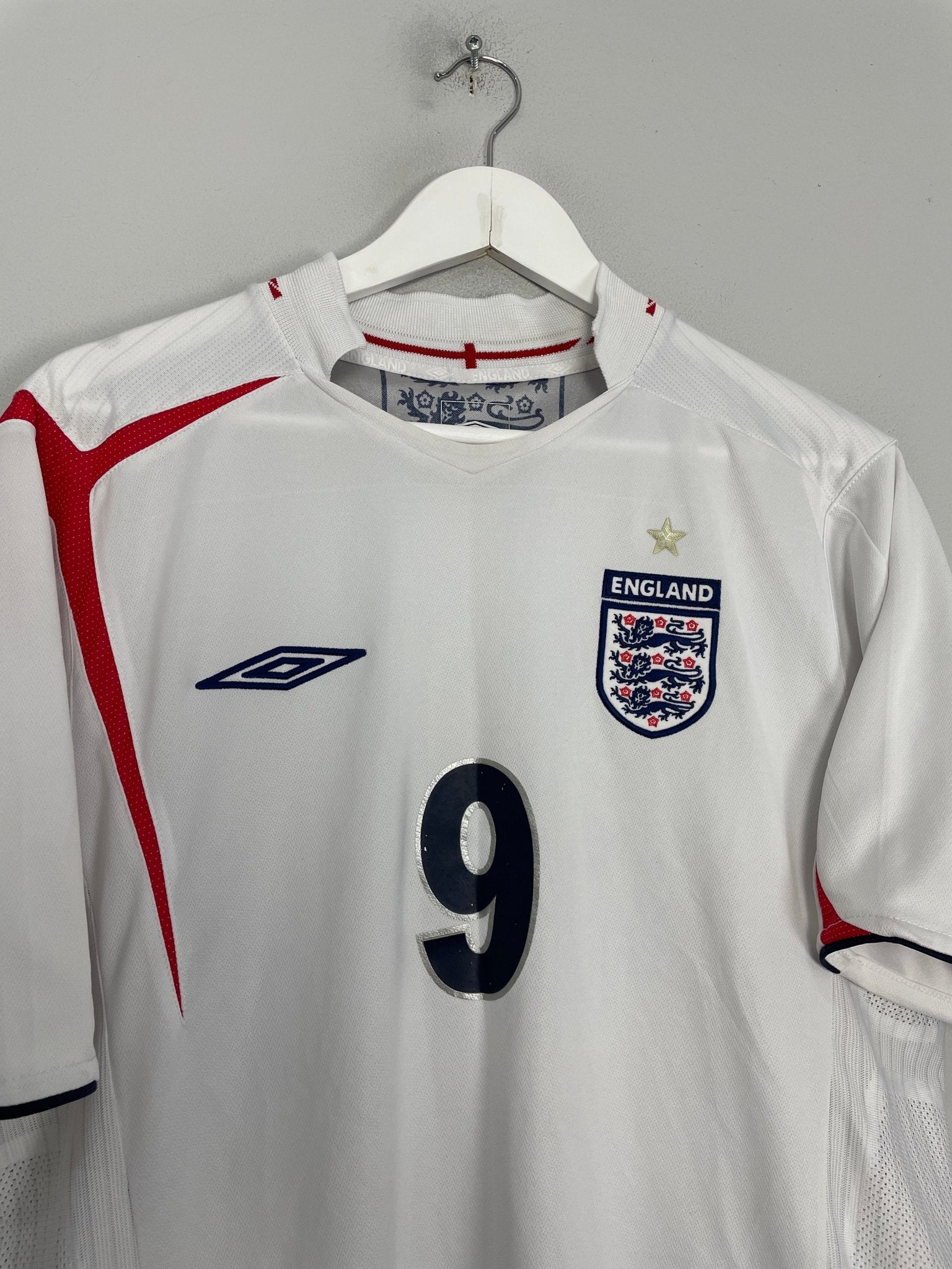 2005/07 ENGLAND ROONEY #9 HOME SHIRT (L) UMBRO – Cult Kits