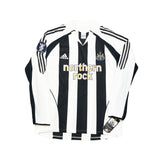 Buy 2005/07 Newcastle United Ameobi 23 *BNWT with Defects* L/S Home Shirt (L) Adidas ~ Free worldwide shipping ~ Authentic Vintage Football Shirts from Cult Kits