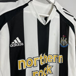 Shop 2005/07 NEWCASTLE UNITED HOME SHIRT (M) ADIDAS, classic football shirts, vintage football shirts & retro soccer jerseys at Cult Kits